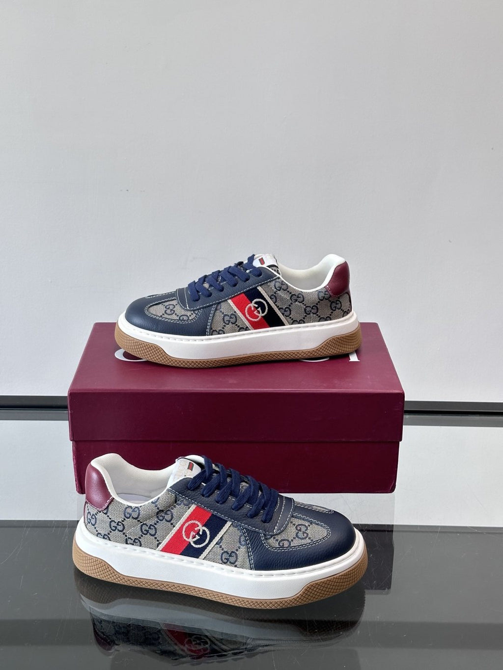 Gucci Navy Monogram Stripe Low-Top Sneakers — side