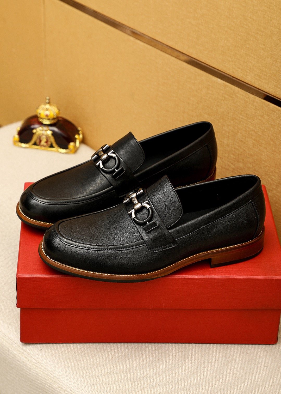 微商相册测试鞋子-Salvatore Ferragamo Men's Leather Bit Loafers — hero